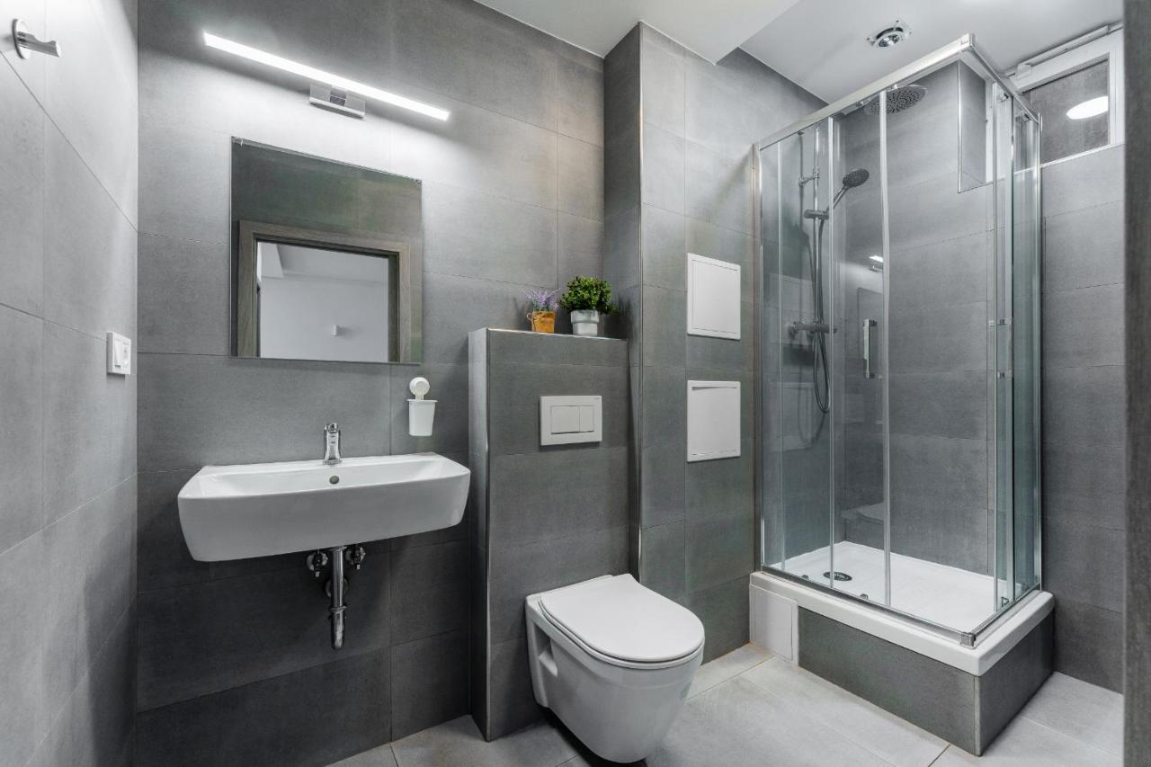 Wenceslas Square Apartment, * Praha
