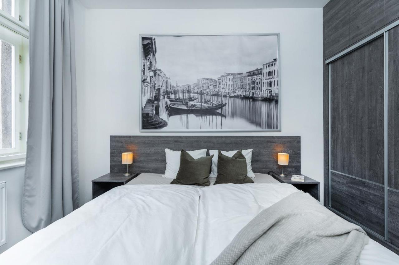 Wenceslas Square Apartment, Praha